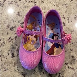 Toddler girls pink Disney princess shoes size 11